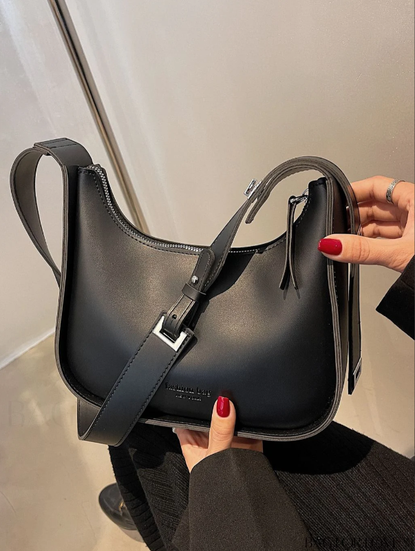 SLEEK HOBO BAG MINIMAL LINE 1