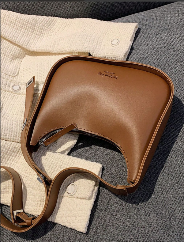 SLEEK HOBO BAG MINIMAL LINE 1